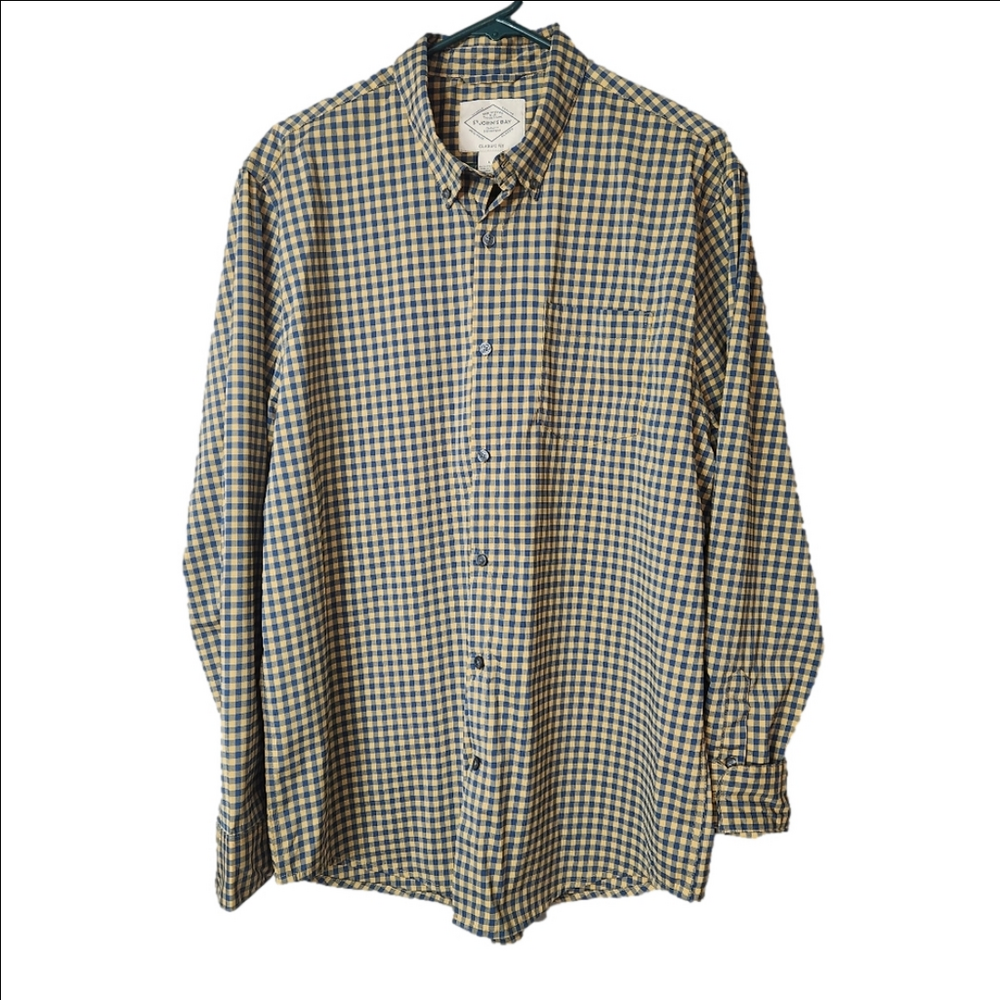 St. John’s Bay Classic Fit Long Sleeve Button Down Shirt size Large gingham
